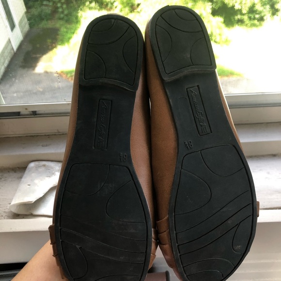 Tan Flats - Picture 3 of 4